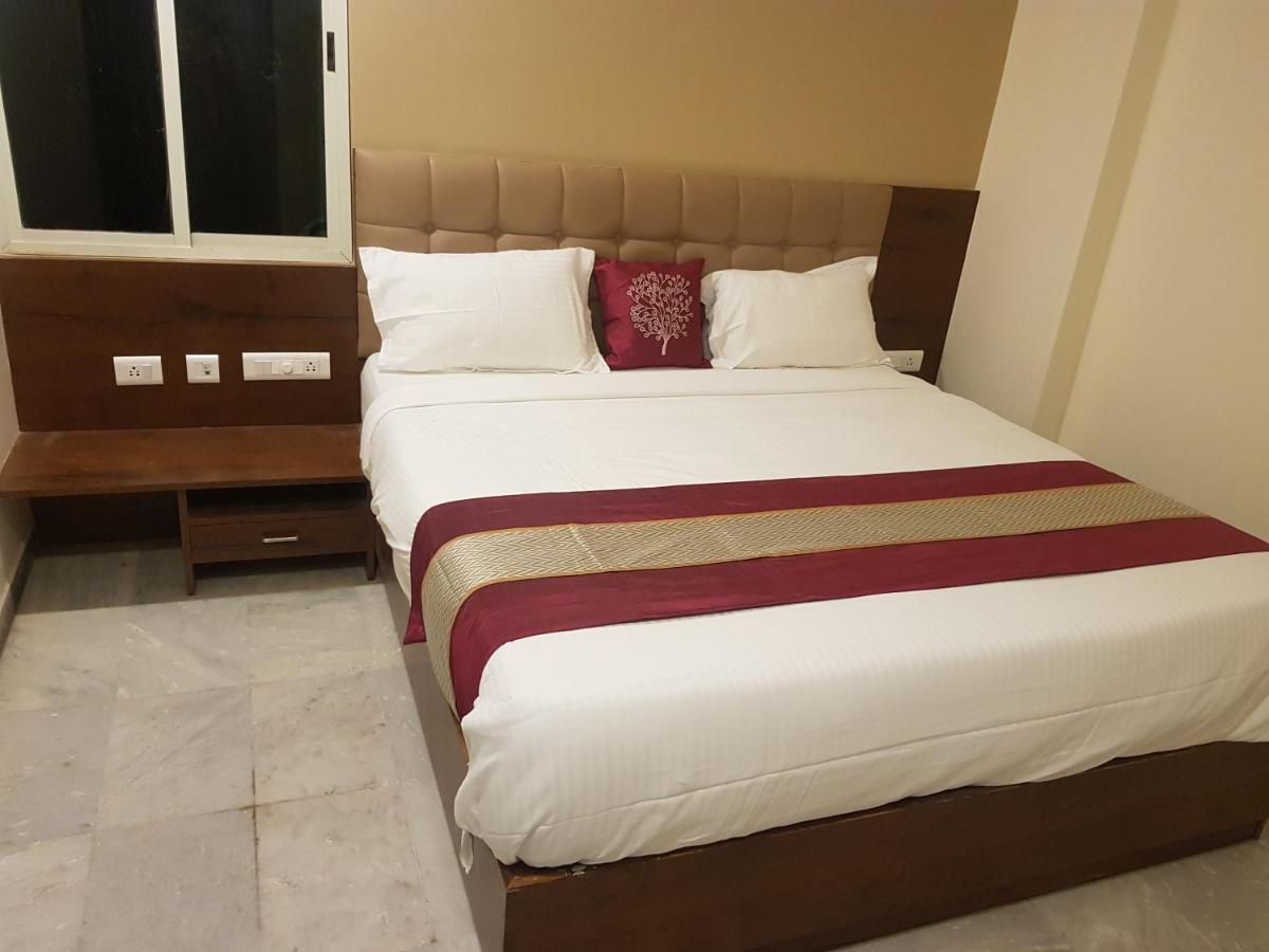 Hotel Durga Residency à Tirupati Extérieur photo